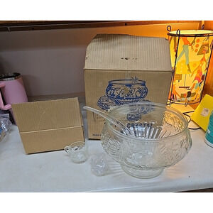 Vtg The Jeannette Glass Co. Classic Retro 26-Pcs Crystal Bowl and Cups Punch Set